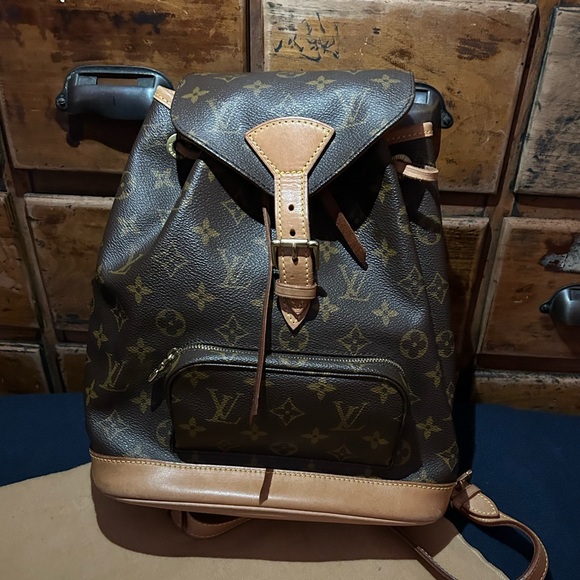 Louis Vuitton Backpack - Picture 3 of 10